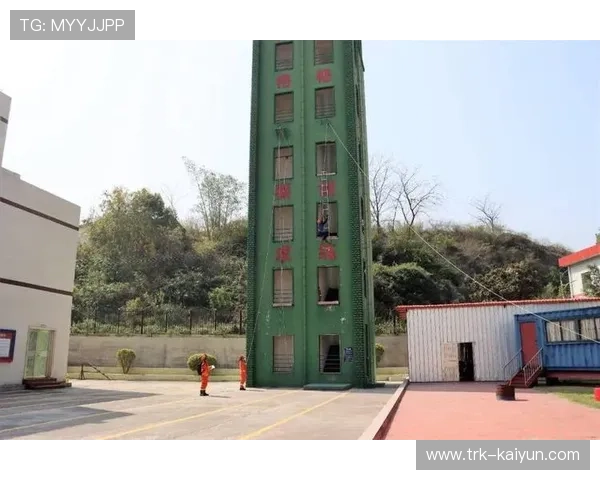 训练基地开放日举行,展示先进训练设施